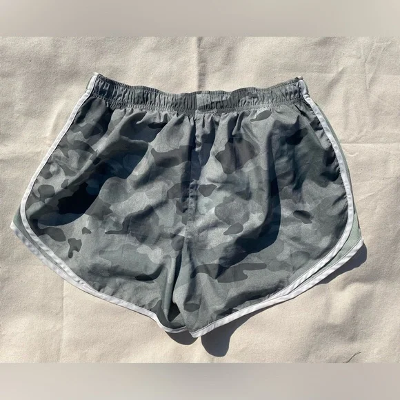 Nike Dri-Fit Women's Green Camo Athletic Shorts Drawstring Sporty Casual Short L - Picture 2 of 5